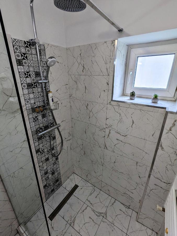 Sebastian Studio Apartment Bucureşti Eksteriør bilde