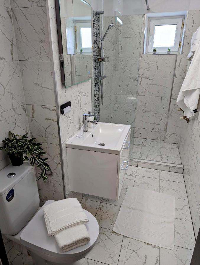 Sebastian Studio Apartment Bucureşti Eksteriør bilde